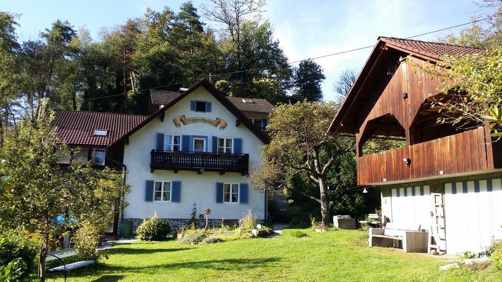 Pension Rosenheim Treffen Exterior foto